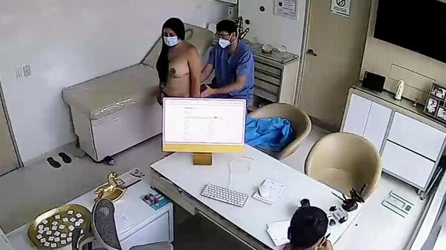 Hot Clinic Patient Cam – Doctor Nude Sex